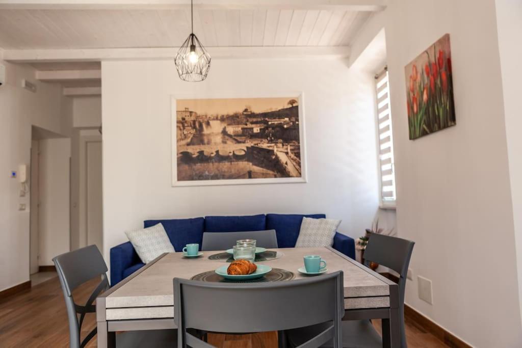 - Cerenea House Apartment Isola di Liri